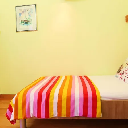 아파트 Double Bedroom On Great Location With Balcony 스플리트