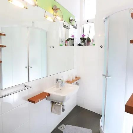 Double Bedroom On Great Location With Balcony!! *